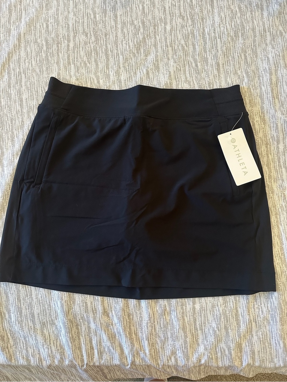 NWT Athleta Black Active Skort with Side Pockets